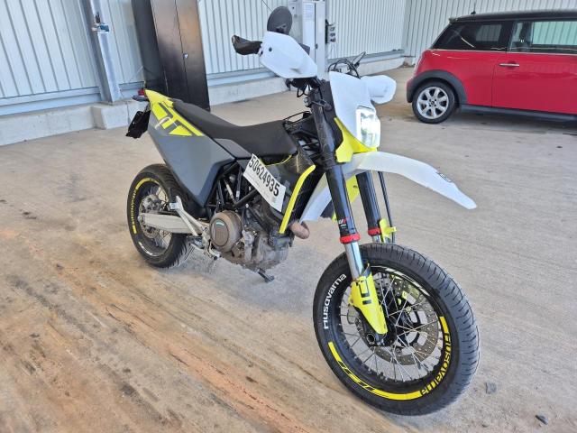 2024 Husqvarna 701 SUPERMOTO — 1