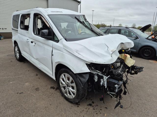 2025 Ford Grand Tourneo Connect Titanium — 1