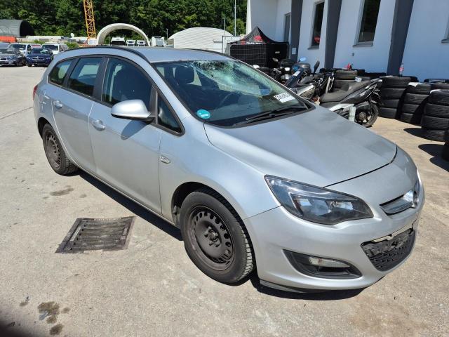 2014 Opel Astra J Sports Tourer Edition — 1