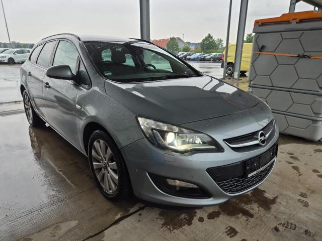 2013 Opel Astra J Sports Tourer Active — 1