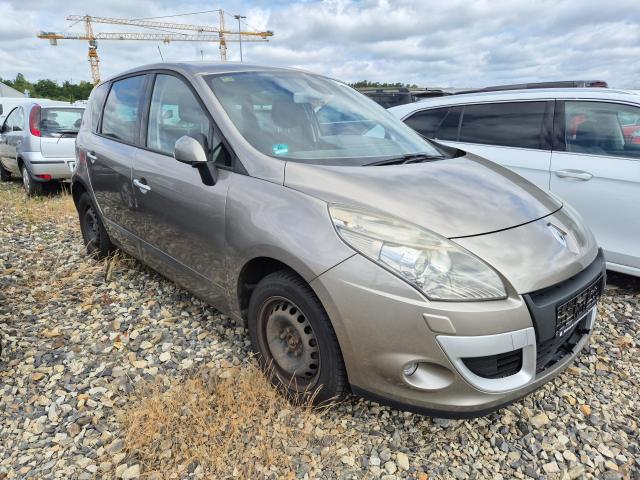 2010 Renault Scenic III Dynamique — 1