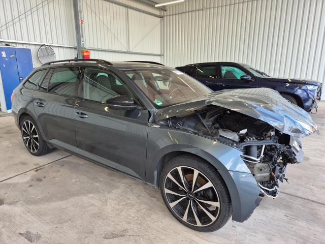 2020 Skoda Superb Combi SportLine — 1