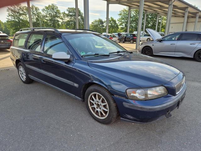 2002 Volvo V70 Kombi 2.4 — 1