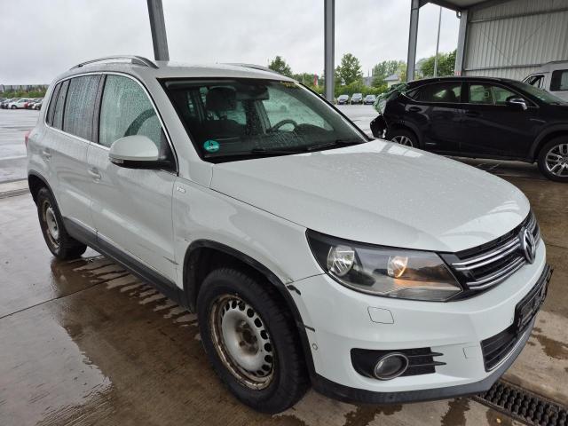 2014 Volkswagen Tiguan Cup Sport & Style 4Motion — 1