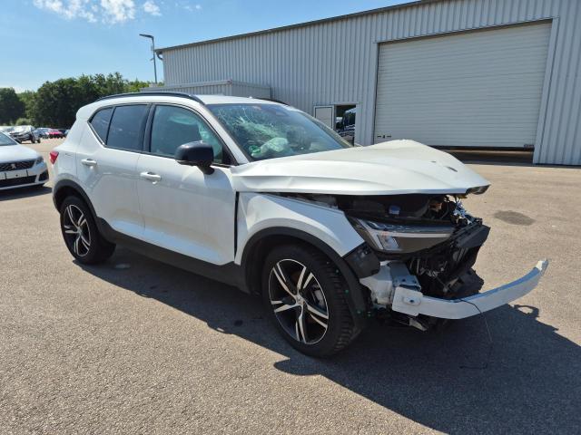 2025 Volvo XC40 Plus Black Edition 2WD — 1