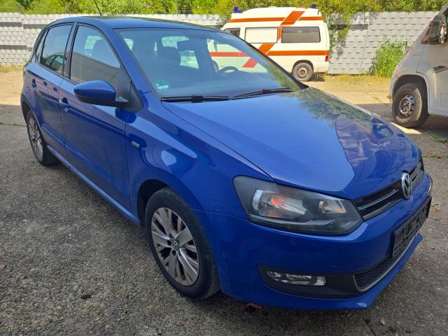 2013 Volkswagen Polo V Life BlueMotion/BMT — 1