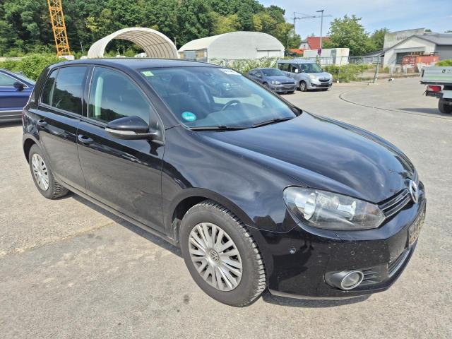 2010 Volkswagen Golf VI Team — 1