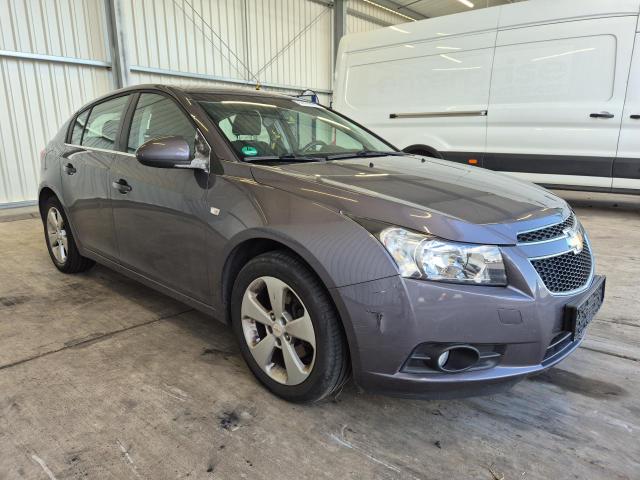 2012 Chevrolet Cruze Hatchback LTZ — 1