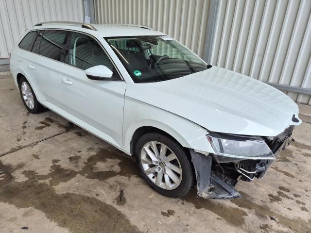 2016 Skoda Superb Combi Style — 1