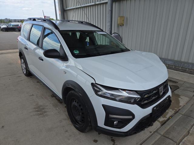 2022 Dacia Jogger Essential — 1