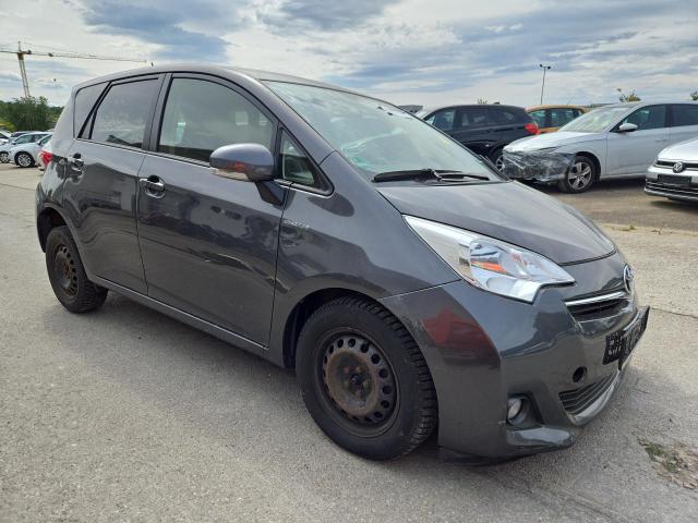 2013 Toyota Verso-S Club — 1