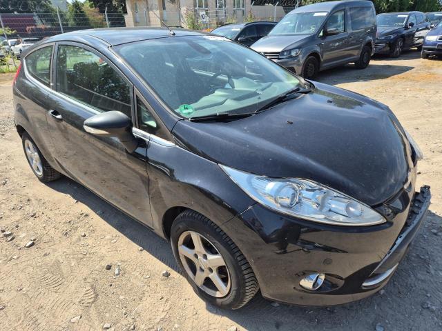 2009 Ford Fiesta Titanium — 1