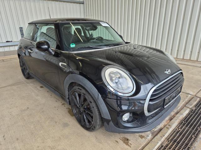 2016 MINI Mini Cooper — 1