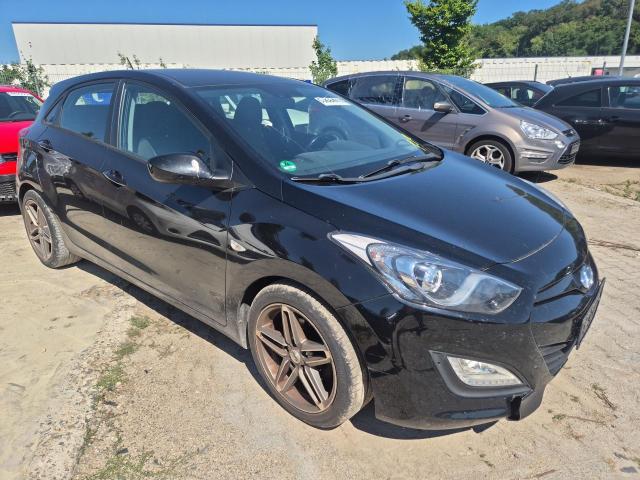 2014 Hyundai i30 FIFA World Cup Edition — 1
