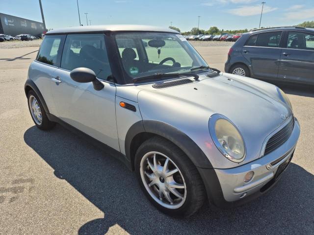 2003 MINI Mini One — 1