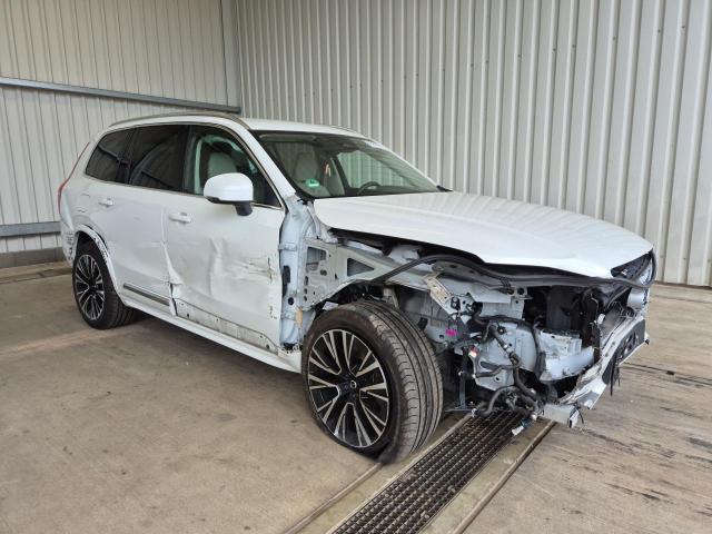 2024 Volvo XC90 Core Recharge Plug-In Hybrid AWD — 1