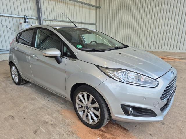 2016 Ford Fiesta Titanium — 1