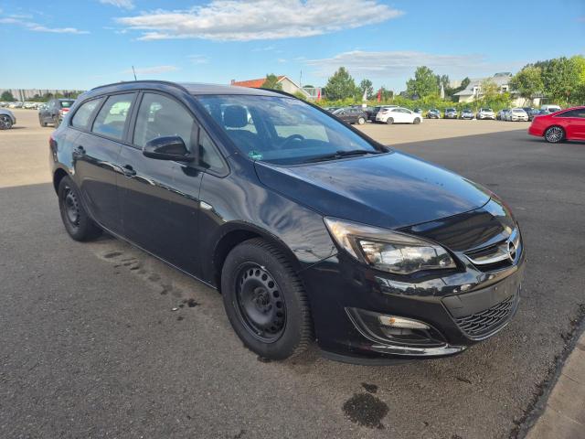 2015 Opel Astra J Sports Tourer Edition — 1