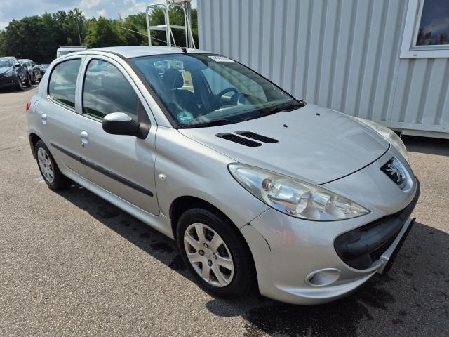 2010 Peugeot 206 + Basis — 1