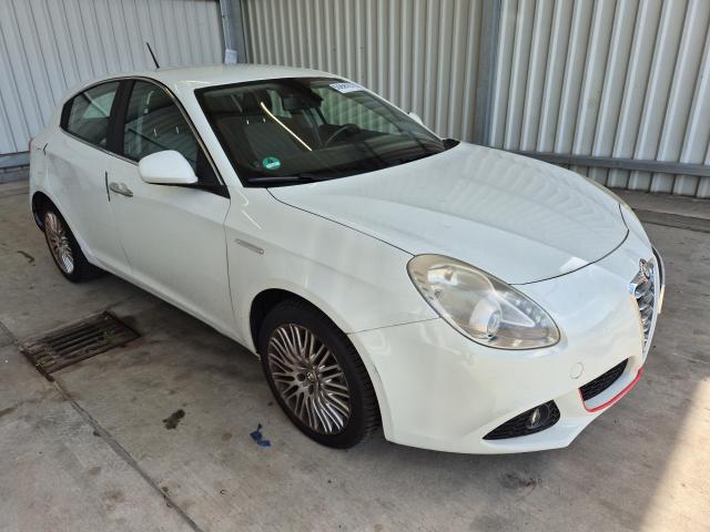 2011 Alfa Romeo Giulietta Super — 1