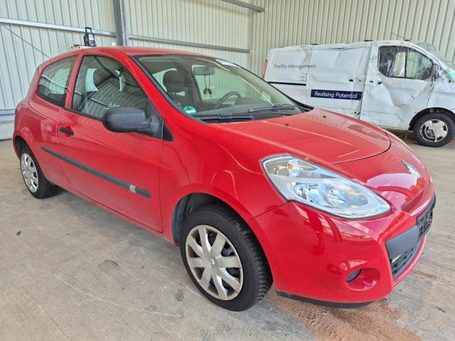 2012 Renault Clio III GPS — 1