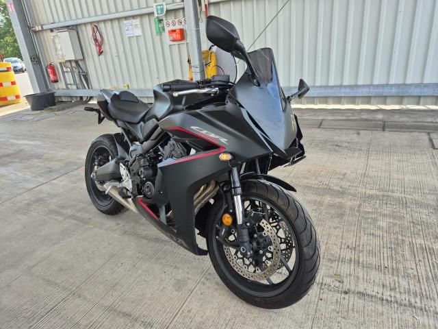 2025 Honda CBR 650R CBR 650R — 1