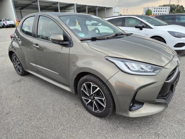 2020 Toyota Yaris Club — 1