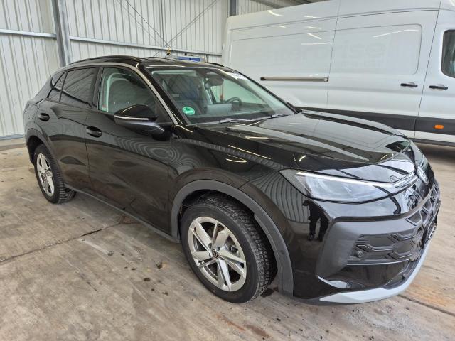 2026 Volkswagen T-Roc 1.5 eTSI 85 kW Life — 1