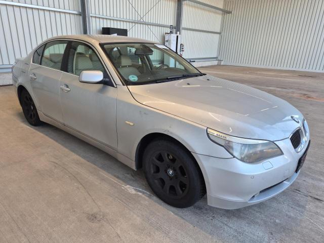 2006 BMW 5er Lim. 523 i — 1