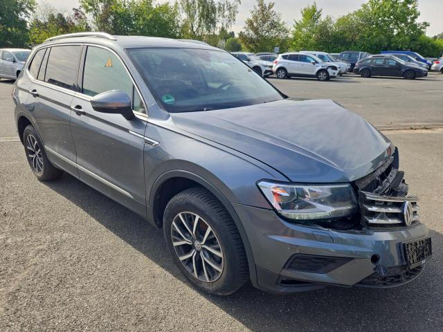 2019 Volkswagen Tiguan Allspace Comfortline — 1