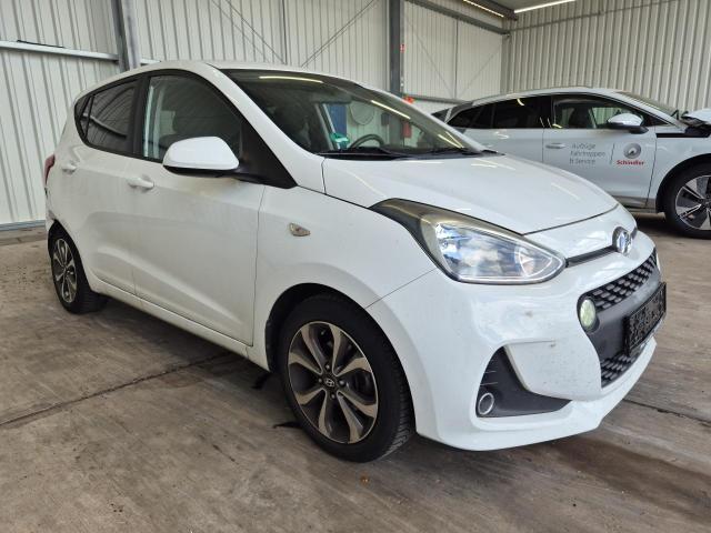 2017 Hyundai i10 YES! Plus — 1
