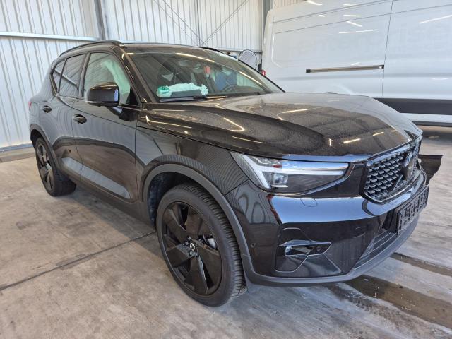 2025 Volvo XC40 Ultra Black Edition 2WD — 1