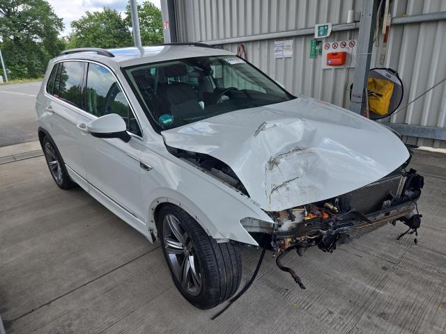 2016 Volkswagen Tiguan Comfortline BMT/Start-Stopp — 1