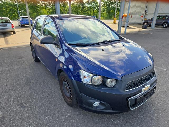 2013 Chevrolet Aveo Schrägheck LTZ — 1