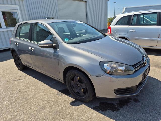 2010 Volkswagen Golf VI Comfortline — 1