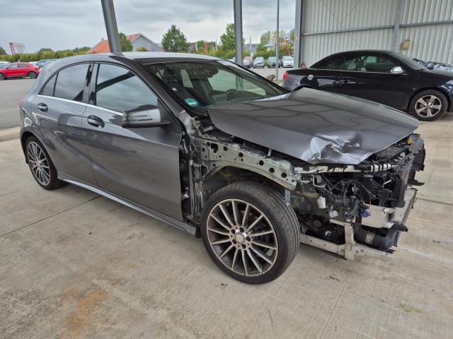 2016 Mercedes-Benz A A 180 BlueEfficiency — 1