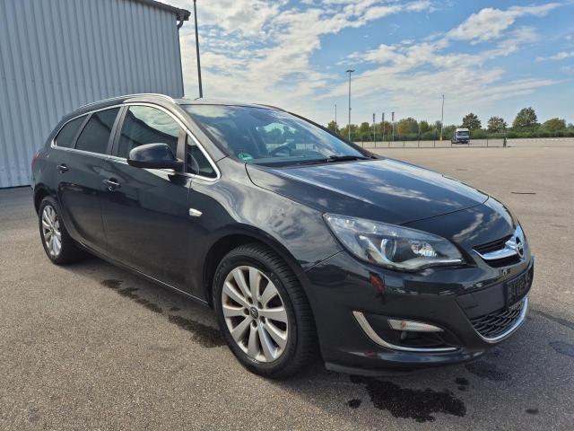 2014 Opel Astra J Sports Tourer Exklusiv — 1