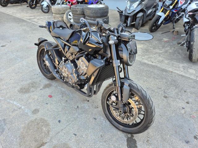 2024 Honda CB 1000R CB 1000R + — 1