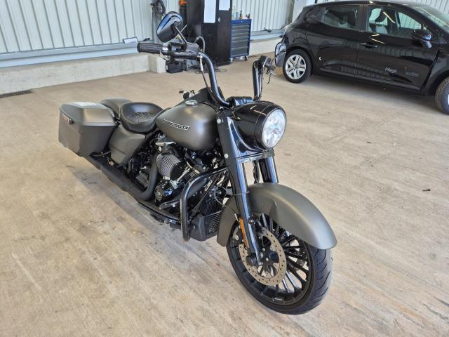 2017 Harley-Davidson TOURING FLH / FLT — 1