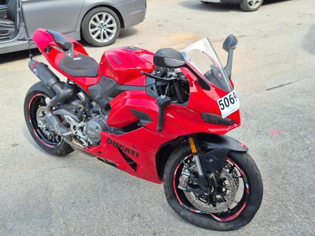2026 Ducati PANIGALE V2 — 1