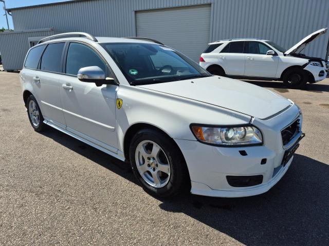 2010 Volvo V50 Kombi D2 R-Design — 1