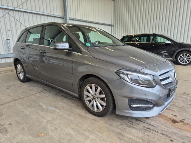 2017 Mercedes-Benz B B 180 — 1