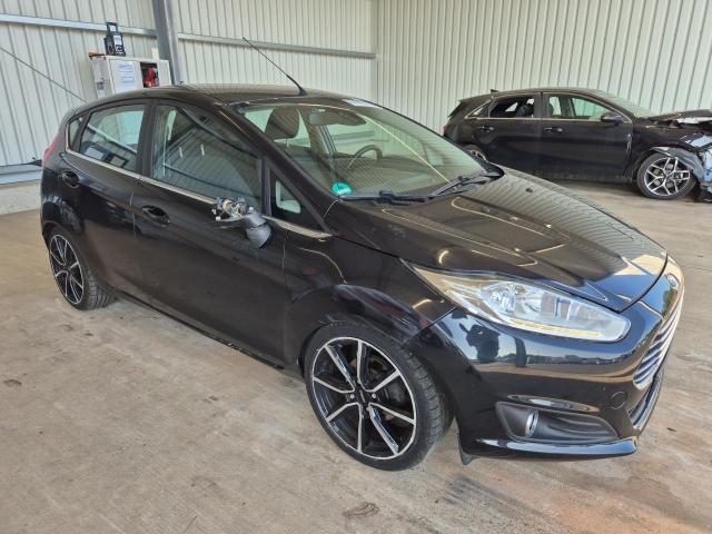 2013 Ford Fiesta Titanium — 1
