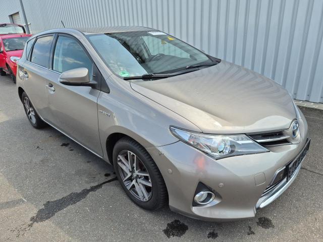 2015 Toyota Auris — 1