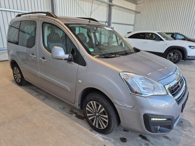 2016 Peugeot Partner Tepee Active — 1