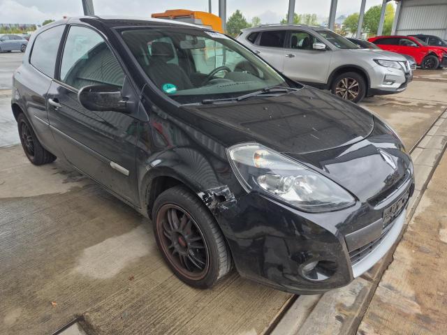 2009 Renault Clio III Dynamique — 1