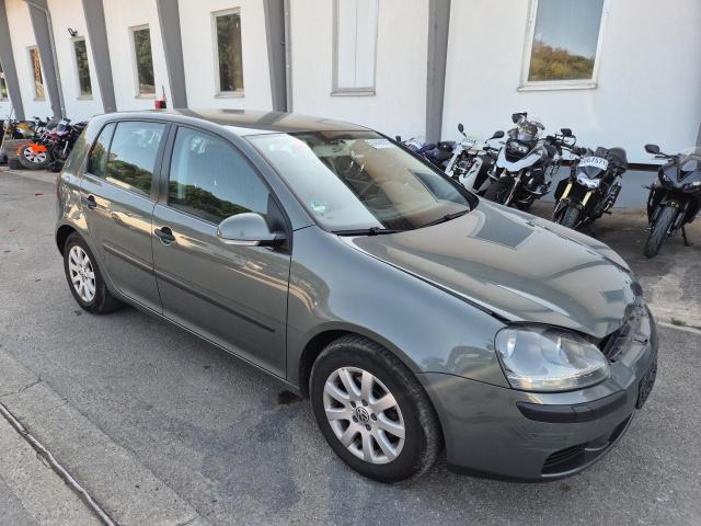 2004 Volkswagen Golf V Lim Trendline — 1