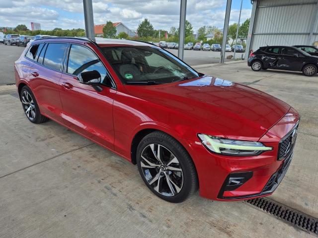 2024 Volvo V60 Kombi Ultimate Dark — 1
