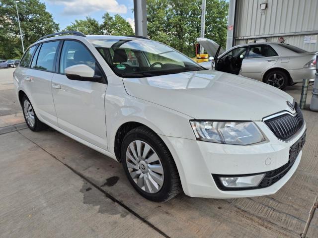 2014 Skoda Octavia Combi Ambition — 1