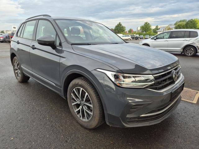 2023 Volkswagen Tiguan — 1